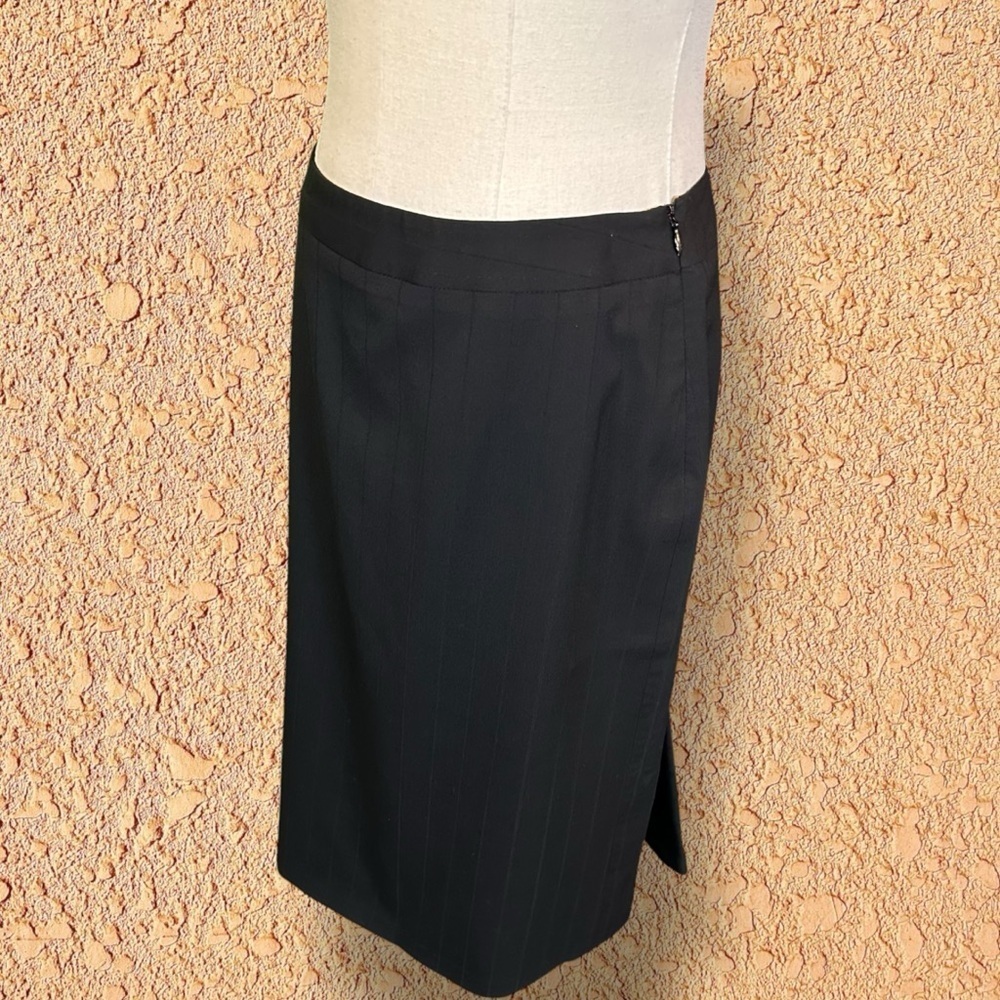 Max Mara Black Faint Burnout Stripe Fluted Back Pencil Skirt Size 2 - Picture 5 of 14